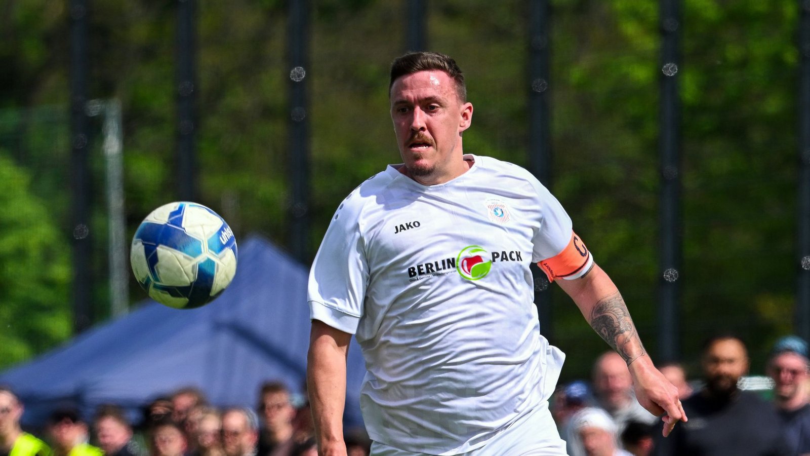 Max Kruse nimmt aktuell an der 12. Staffel von "Promi Big Brother" teil.Foto: dpa Max Kruse nimmt aktuell an der 12. Staffel von "Promi Big Brother" teil.Foto: dpa