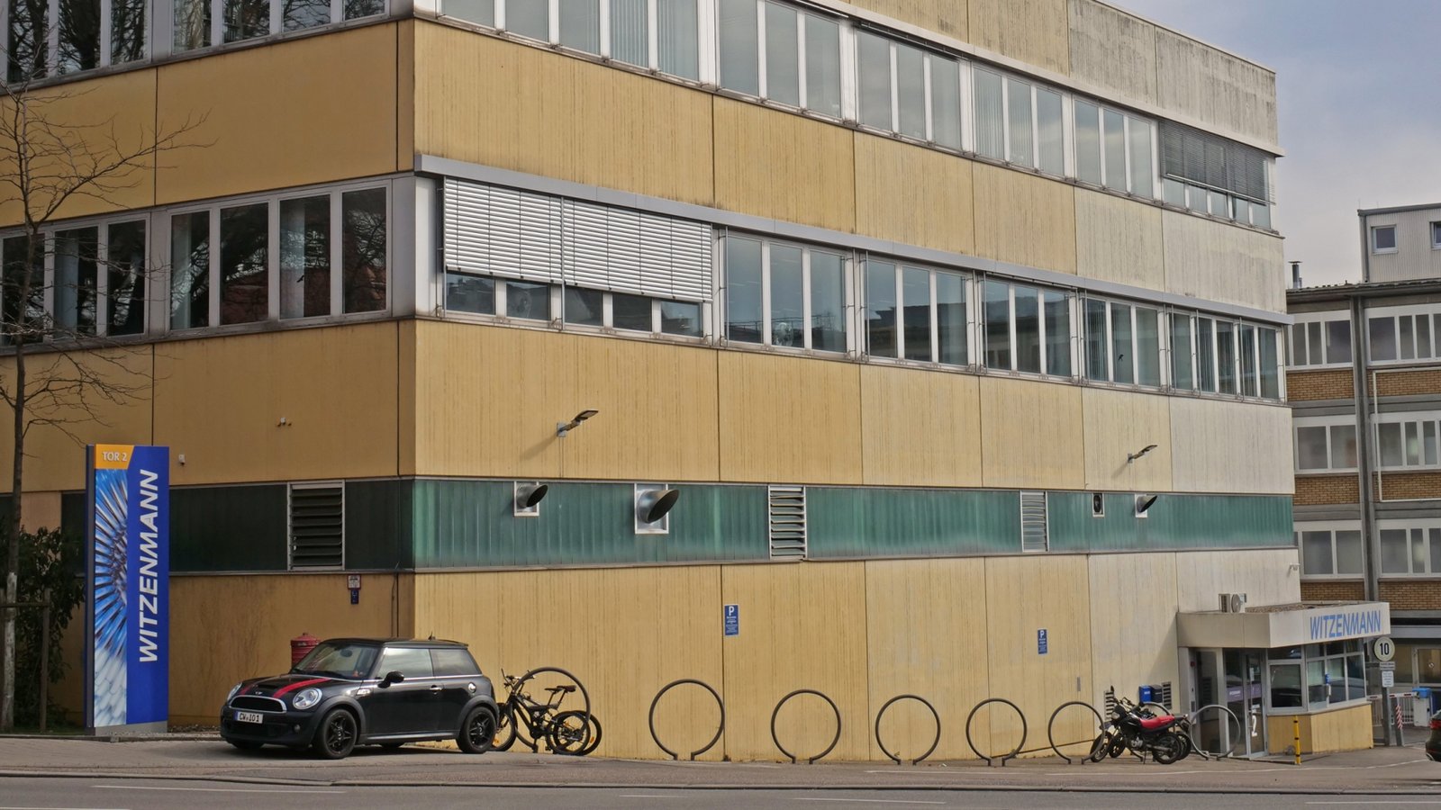 Die Umsetzung der Verbesserungsvorschläge der Beschäftigten und die Investitionen des Unternehmens im Buchbusch sehen die Vertreter der IG Metall Pforzheim aktuell als wichtige Themen, die die Mitarbeiter bei Witzenmann nachhaltig beschäftigen. Die Umsetzung der Verbesserungsvorschläge der Beschäftigten und die Investitionen des Unternehmens im Buchbusch sehen die Vertreter der IG Metall Pforzheim aktuell als wichtige Themen, die die Mitarbeiter bei Witzenmann nachhaltig beschäftigen.