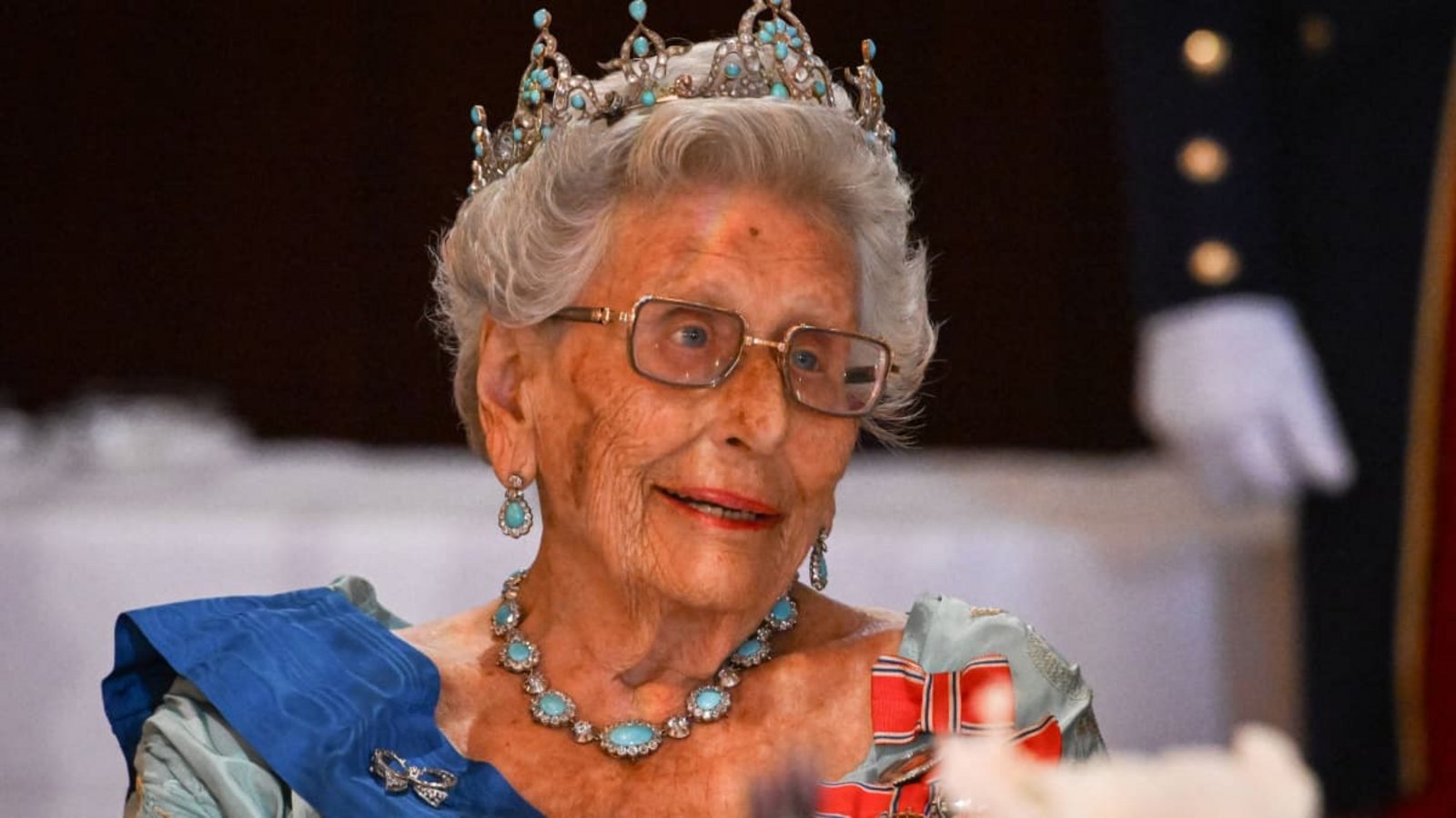 Prinzessin Astrid bei einem Galadinner im Königspalast in Oslo 2025 im Rahmen des Staatsbesuchs des französischen Präsidenten in Norwegen.IMAGO/ABACAPRESS Prinzessin Astrid bei einem Galadinner im Königspalast in Oslo 2025 im Rahmen des Staatsbesuchs des französischen Präsidenten in Norwegen.IMAGO/ABACAPRESS