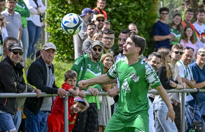 Großes Publikum beim Relegationsspiel am Sonntag in Sersheim. <span class='image-autor'>Foto: Leitner</span>