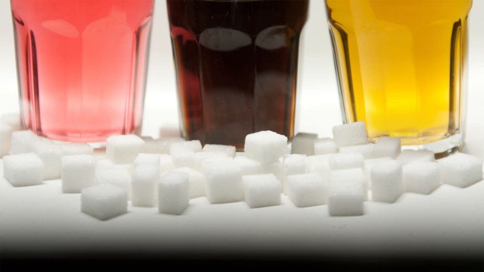 Limonade, Cola und Fruchtsäfte sollen bald einer Zuckersteuer unterliegen – auch wenn sie gar keinen Zucker enthalten.dpa Limonade, Cola und Fruchtsäfte sollen bald einer Zuckersteuer unterliegen – auch wenn sie gar keinen Zucker enthalten.dpa