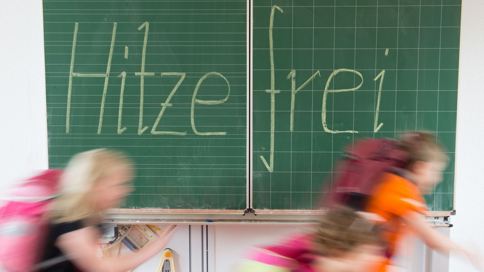Ab wann und für wen  es im Land hitzefrei gibt, ist genau geregelt.Foto: dpa/Sebastian Kahnert