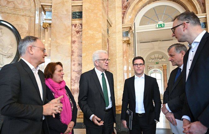 Der erste Bildungsgipfel fand im neuen Schloss in Stuttgart statt. Der zweite soll in Kloster Bebenhausen sein.<span class='image-autor'>Foto: dpa/Bernd Weißbrod</span>