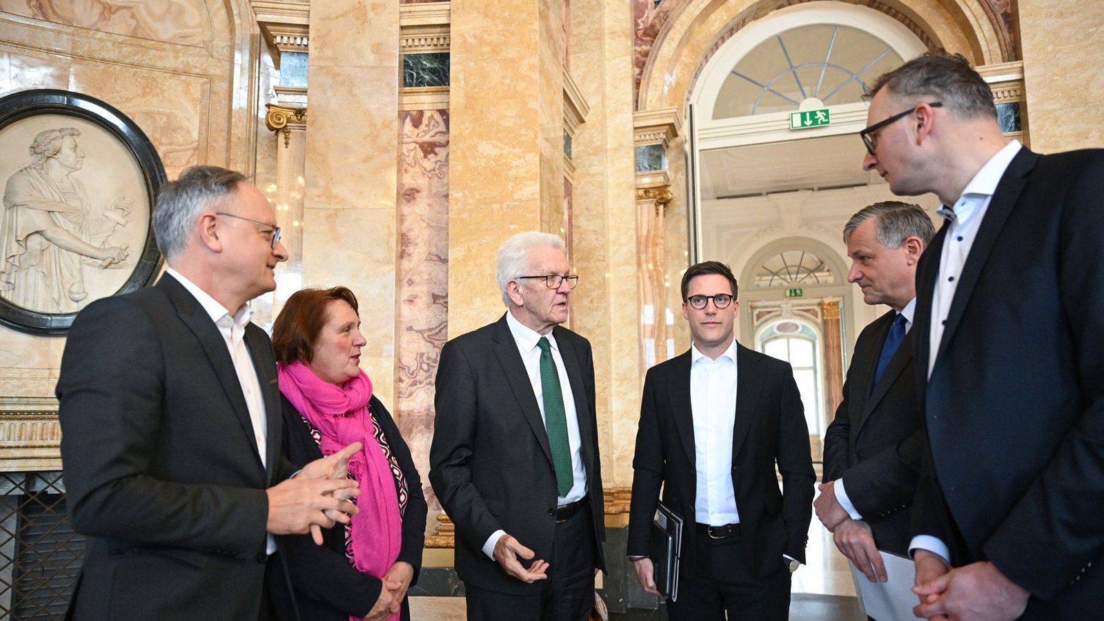 Der erste Bildungsgipfel fand im neuen Schloss in Stuttgart statt. Der zweite soll in Kloster Bebenhausen sein.Foto: dpa/Bernd Weißbrod