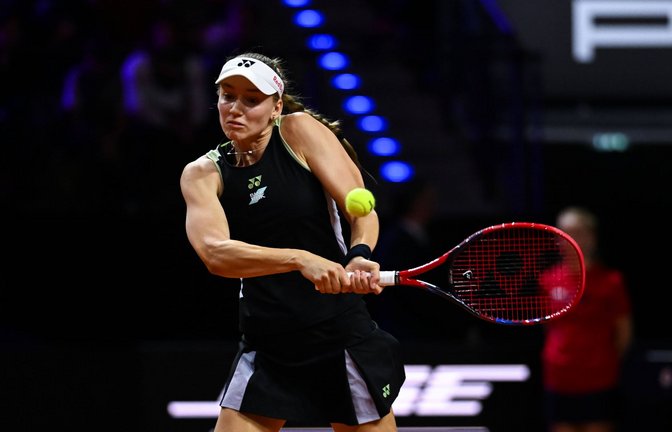 Schlägt in Stuttgart auf: Jelena Rybakina, Nummer zwei der Welt und Siegerin von 2024.<span class='image-autor'>Foto: IMAGO/Paul Zimmer</span>