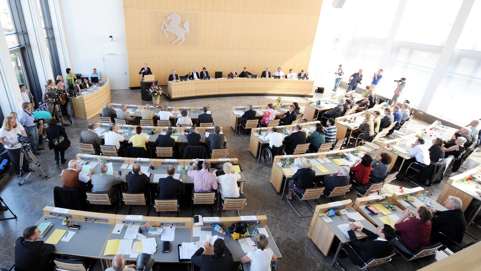 Noch sitzen im Stuttgarter Gemeinderat eher ältere Mitglieder. Ab nächstem Jahr könnte sich das ändern.Foto: dpa/Bernd Weißbrod Noch sitzen im Stuttgarter Gemeinderat eher ältere Mitglieder. Ab nächstem Jahr könnte sich das ändern.Foto: dpa/Bernd Weißbrod