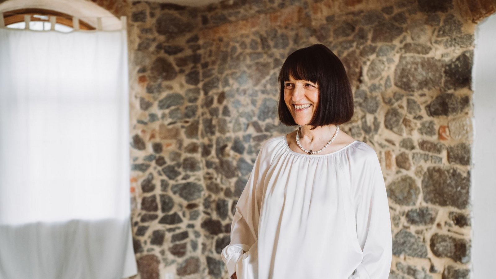 Regina Heckert leitet seit 35 Jahren eine Tantraschule in einem kleinen katholischen Dorf.Foto: Lene W Photography/Lene Wichmann Regina Heckert leitet seit 35 Jahren eine Tantraschule in einem kleinen katholischen Dorf.Foto: Lene W Photography/Lene Wichmann