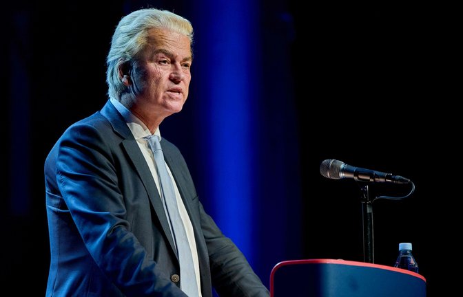 Der niederländische Rechtspopulist Geert Wilders hat seinen Wahlkampf wieder aufgenommen. (Archivbild)<span class='image-autor'>Foto: AFP/MIKKEL BERG PEDERSEN</span>