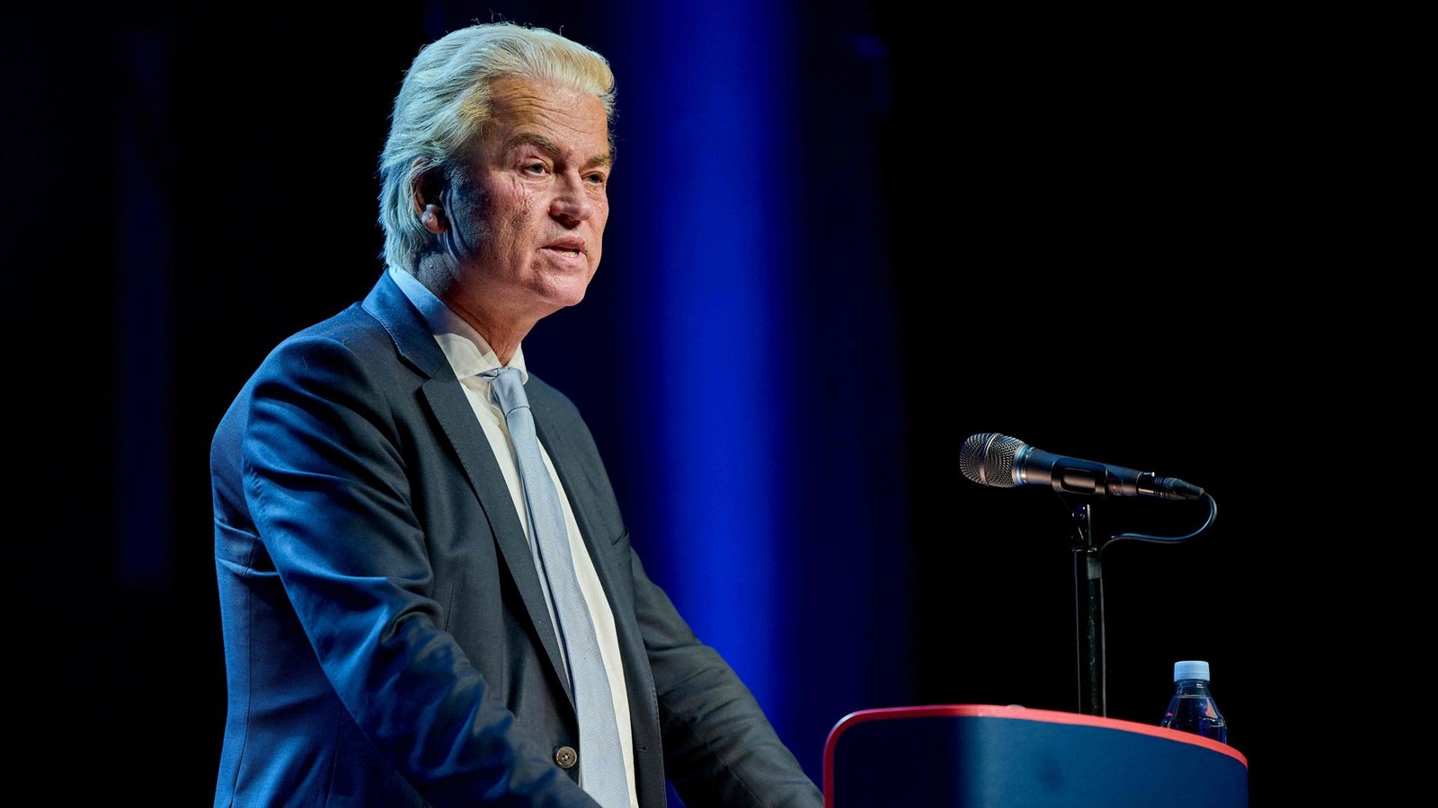 Der niederländische Rechtspopulist Geert Wilders hat seinen Wahlkampf wieder aufgenommen. (Archivbild)Foto: AFP/MIKKEL BERG PEDERSEN