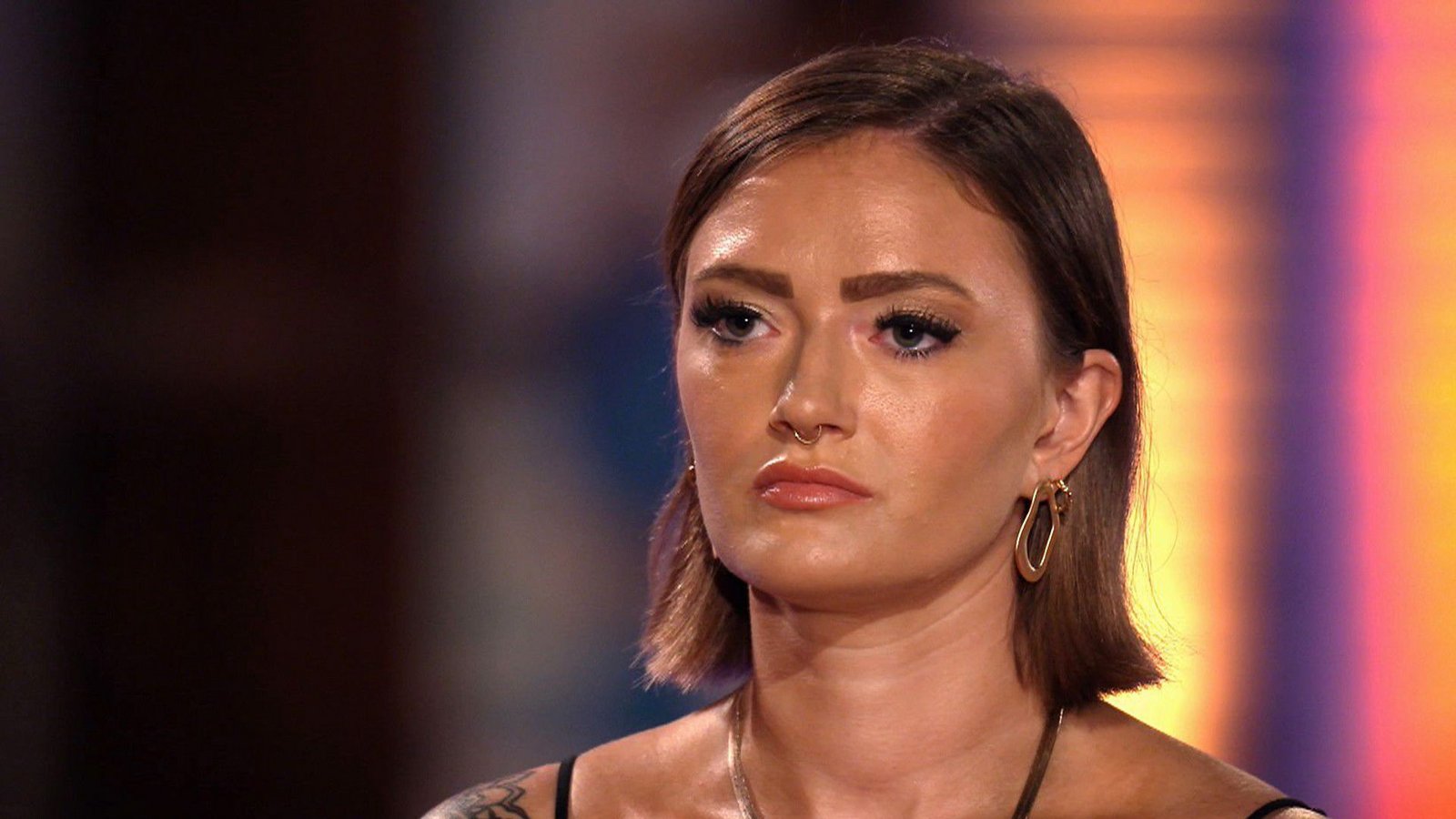 Saskia dagegen kommt bei David mit ihren unangebrachten Sprüchen nicht an.Foto: RTL Saskia dagegen kommt bei David mit ihren unangebrachten Sprüchen nicht an.Foto: RTL