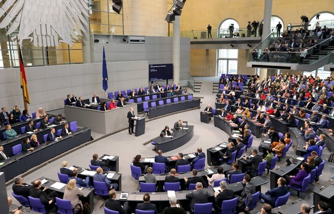 Wann stimmt der Bundestag erneut über den neuen Kanzler ab? (Symbolbild)<span class='image-autor'>Foto: Juergen Nowak/ Shutterstock</span>
