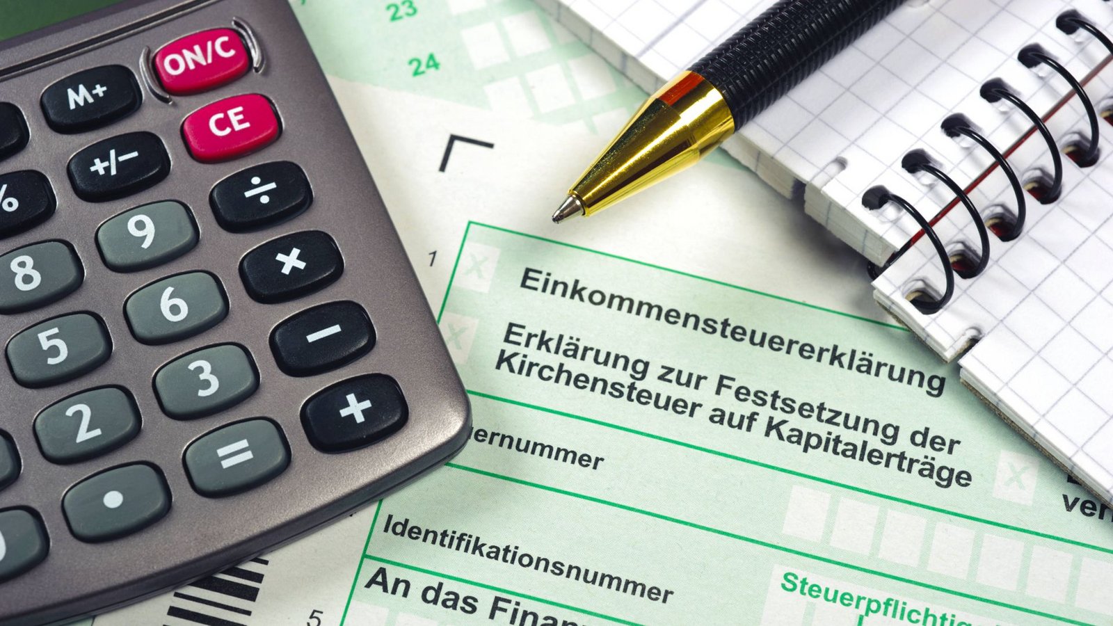 Erinnerungen an Vergangenes – die meisten Steuererklärungen werden heute über das Online-Portal „Elster“ abgegeben.Foto: IMAGO/Wolfilser Erinnerungen an Vergangenes – die meisten Steuererklärungen werden heute über das Online-Portal „Elster“ abgegeben.Foto: IMAGO/Wolfilser