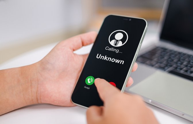 Achtung: Bei den Anrufen sollten Sie vorsichtig sein.<span class='image-autor'>Foto: UnImages / shutterstock.com</span>