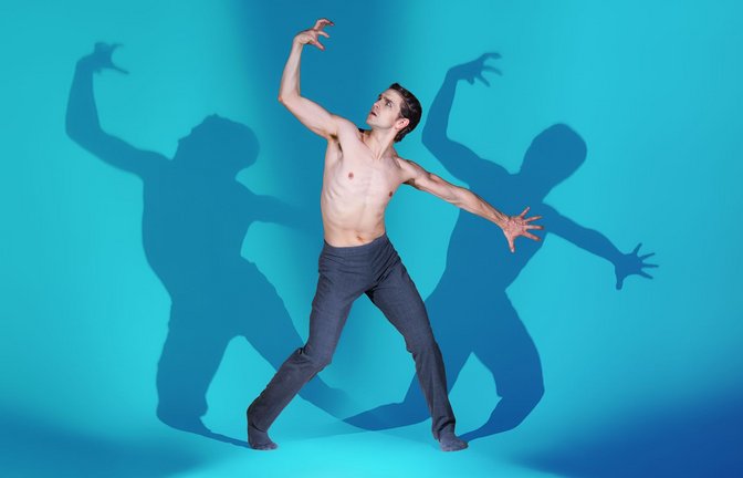 Größe schützt nicht: Stuttgart will seine Förderung der Staatstheater Stuttgart (hier das Stuttgarter Ballett mit David Moore) massiv kürzen.<span class='image-autor'>Foto: Roman Novitzky / Stuttgarter Ballett</span>