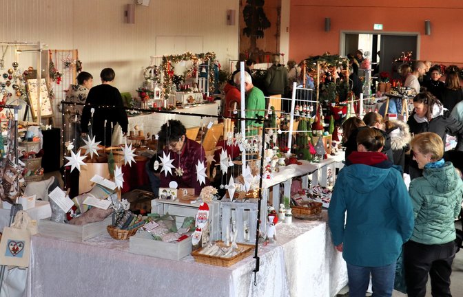 Vielfältiges Angebot: die Hobbykünstlerausstellung in Oberriexingen.