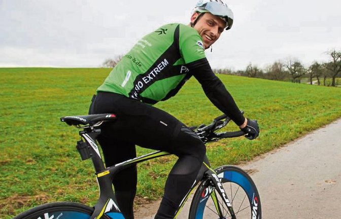 Simon Gänger aus Freudental nutzt jede Chance, sich fit zu halten. Foto: Bajohr