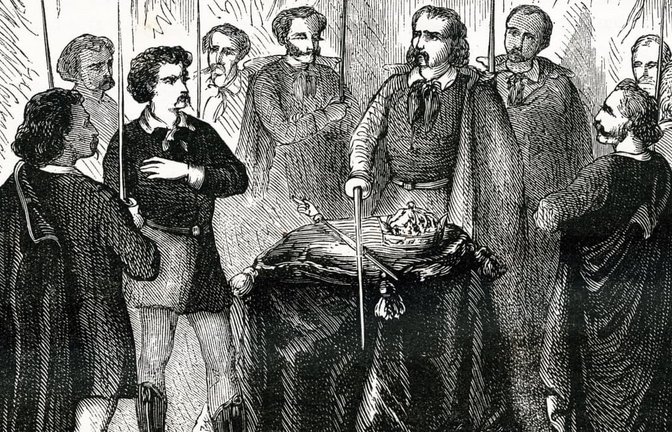 Geheimtreffen der Illuminati (Druck aus dem 19. Jahrhundert).<span class='image-autor'>Imago/KHARBINE-TAPABOR</span>
