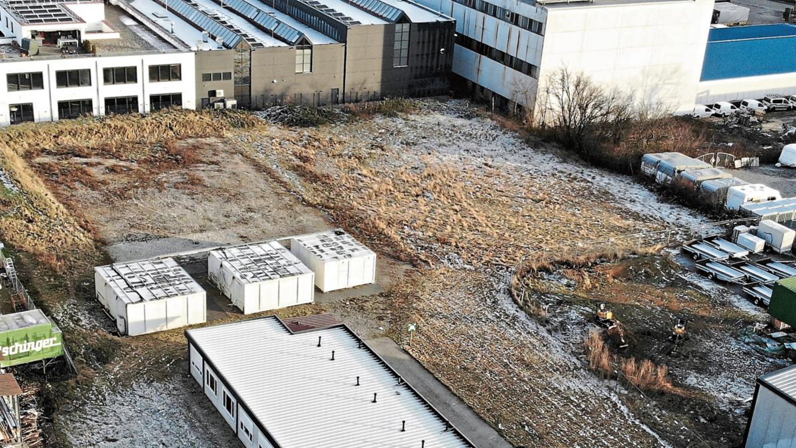 Hinter der bestehenden Flüchtlingsunterkunft an der Maybachstraße will der Landkreis Ludwigsburg voraussichtlich eine weitere bauen. Foto: Küppers