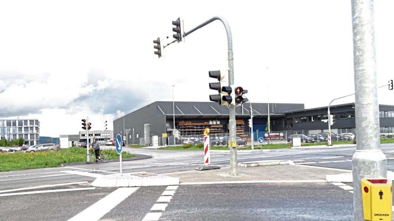 Die Kreuzung der Eichwald-Süderweitering hat eine Debatte über die Verklehrssicherheit ausgelöst. Foto: Schmid Die Kreuzung der Eichwald-Süderweitering hat eine Debatte über die Verklehrssicherheit ausgelöst. Foto: Schmid