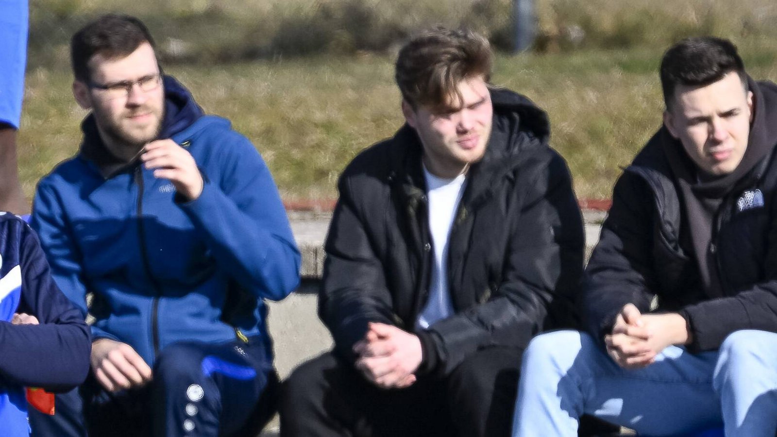 SV Illingen (blauer Dress) - FV 09 Niefern, 23.02.2025, Fußball, Männer, Kreisliga A3, Enz-Murr, Saison 2024 / 2025, Freundschaftsspiel, Vorbereitung, Vorbereitungsspiel, SV Illingen Trainer Hüsnü Gür