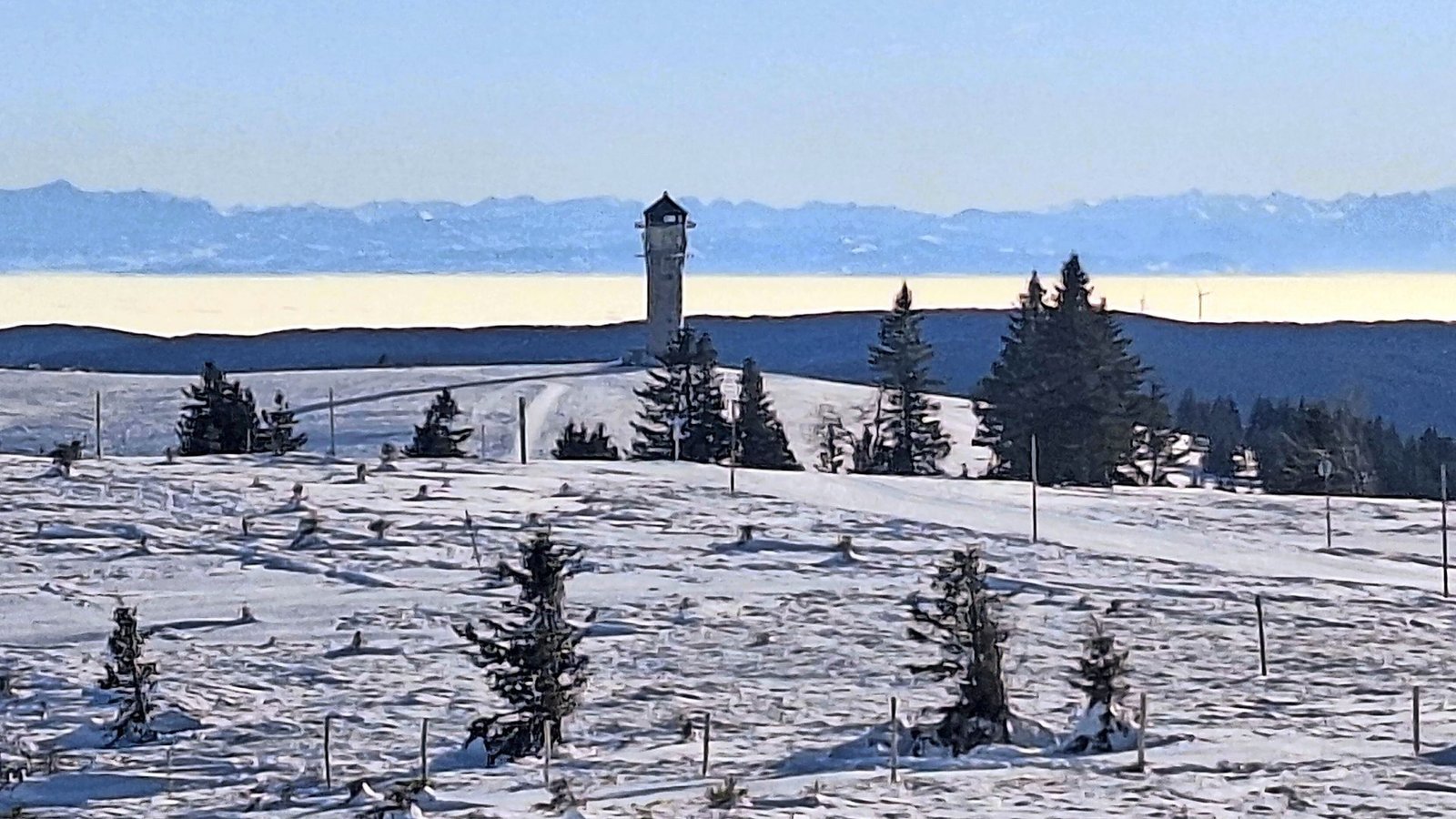 Einen Turm gibt es bereits auf dem Feldberg.Foto: IMAGO/Eibner Einen Turm gibt es bereits auf dem Feldberg.Foto: IMAGO/Eibner