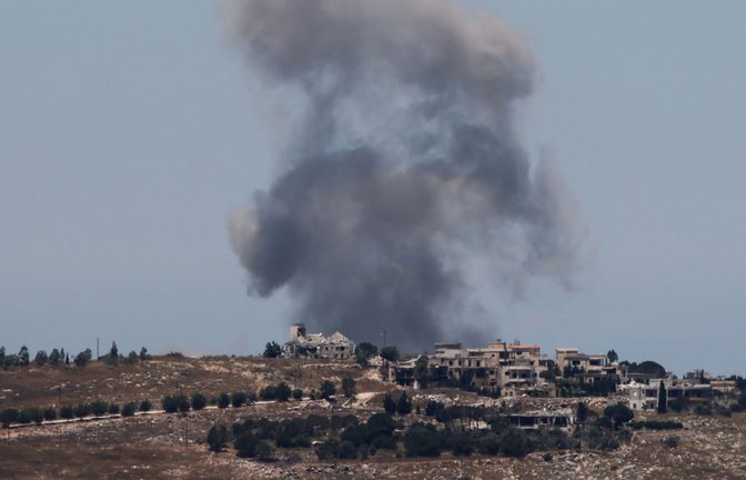 Im Libanon wird weiter gekämpft – hier die Stadt Mardsch Uyun nach einem israelischen Angriff.<span class='image-autor'>Foto: AFP</span>
