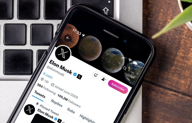 Auf dem X-Profil von Elon Musk wird das Interview live gehen.<span class='image-autor'>Foto: Yalcin Sonat / shutterstock.com</span>