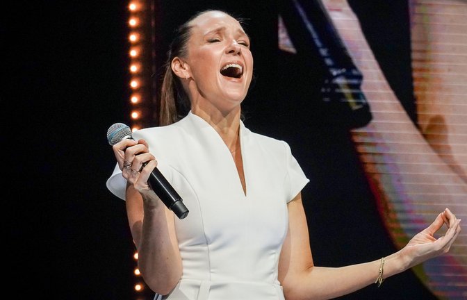 „Wenn ich irgendwo eine Sekte gründen kann, dann in Stuttgart.“ Carolin Kebekus am Freitag in der Porsche-Arena<span class='image-autor'>Foto: Lichtgut/Ferdinando Iannone</span>