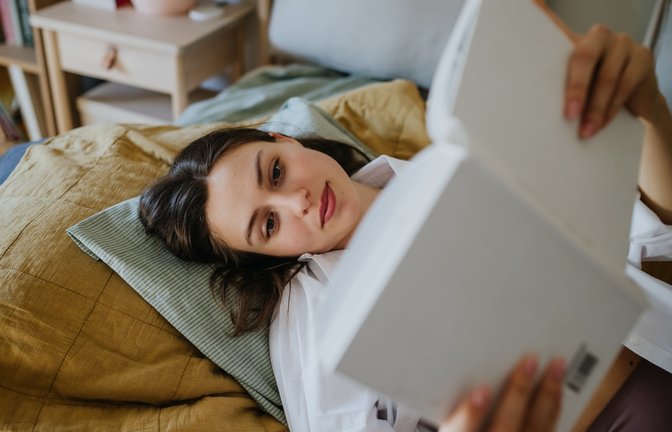 Wer steht auf den Longlists des TikTok Book Award 2024?<span class='image-autor'>Foto: Halfpoint/Shutterstock</span>
