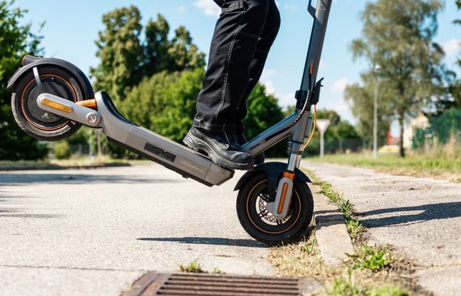 Jugendliche provozieren im Raum Reutlingen mit E-Scootern Polizeieinsätze. (Symbolfoto)<span class='image-autor'>ADAC/obs/dpa</span>