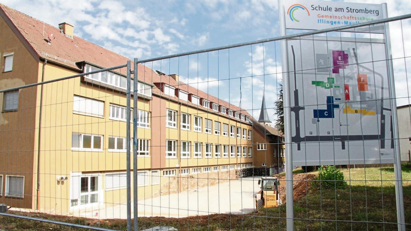 Im Untergeschoss der früheren Karl-Wengert-Schule soll die Mensa der Gemeinschaftsschule entstehen. Die Mehrkosten bereiten Verwaltung und Gemeinderat nun aber Sorgen. Fotos: Banholzer Im Untergeschoss der früheren Karl-Wengert-Schule soll die Mensa der Gemeinschaftsschule entstehen. Die Mehrkosten bereiten Verwaltung und Gemeinderat nun aber Sorgen. Fotos: Banholzer