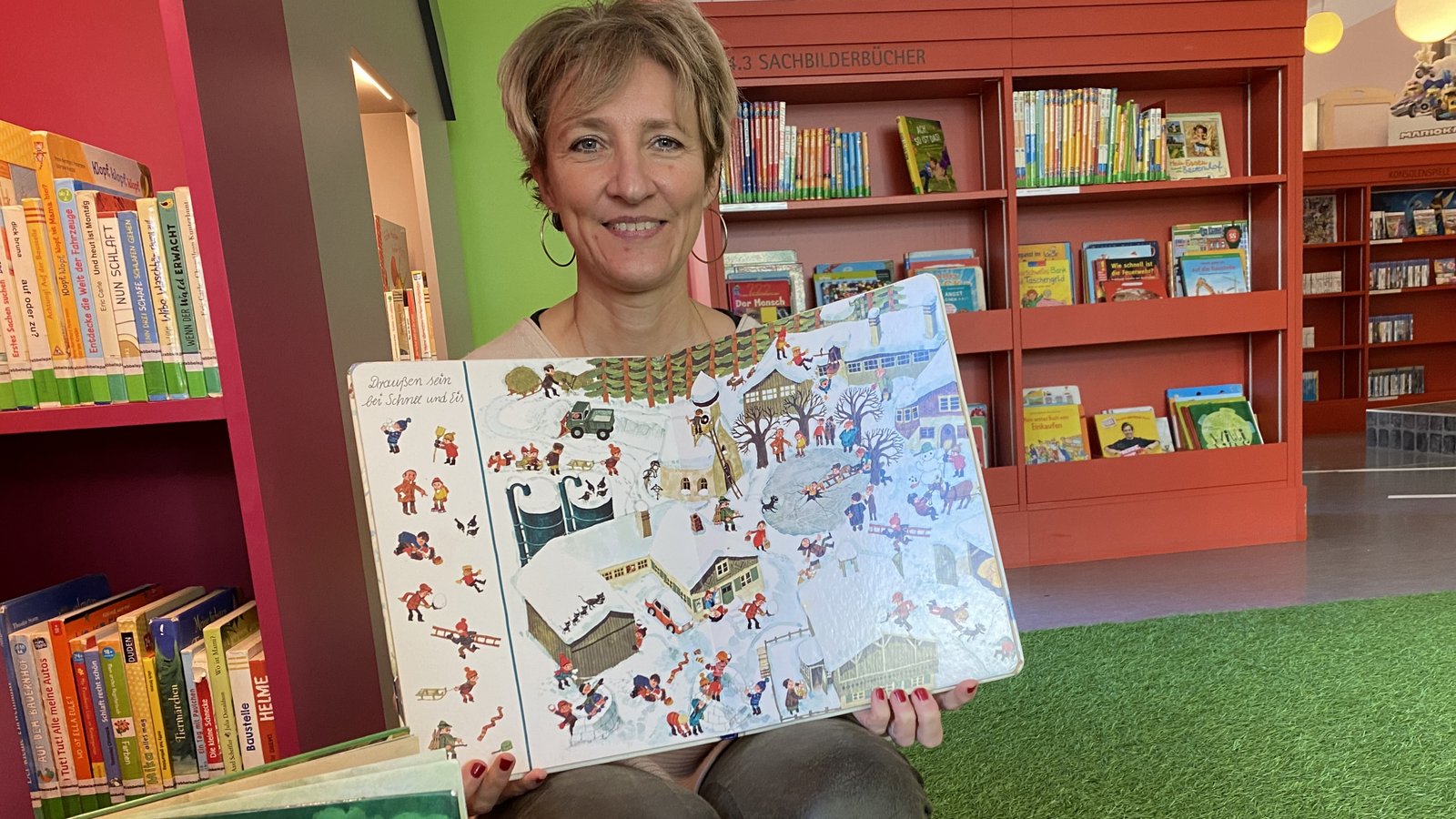 Ruth Prenting: „Ich bin mit diesen Bilderbüchern groß geworden.“ Foto: Roth Ruth Prenting: „Ich bin mit diesen Bilderbüchern groß geworden.“ Foto: Roth