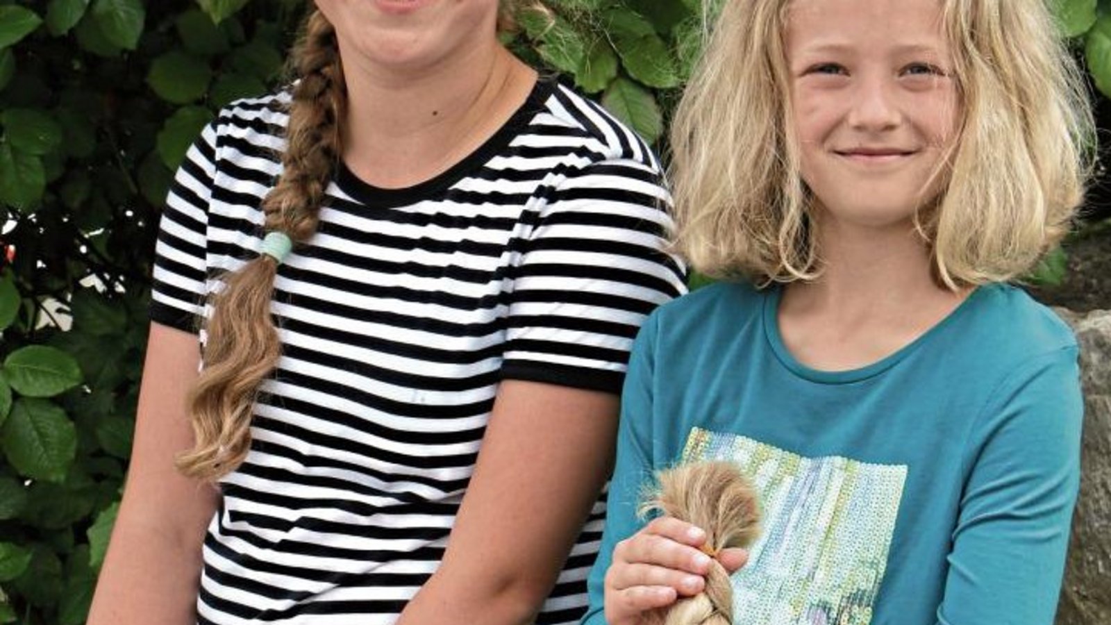 Marie Waljuch (rechts) aus Gündelbach möchte ihren Zopf für die Herstellung einer Perücke für ein krankes Kind spenden. Schwester Sophie überlegt es ihr gleichzutun. Foto: Rieger; privat