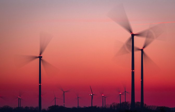 Der Ausbau der erneuerbaren Energien wie Windkraft soll beschleunigt werden.<span class='image-autor'>Foto: dpa/Jens Büttner</span>