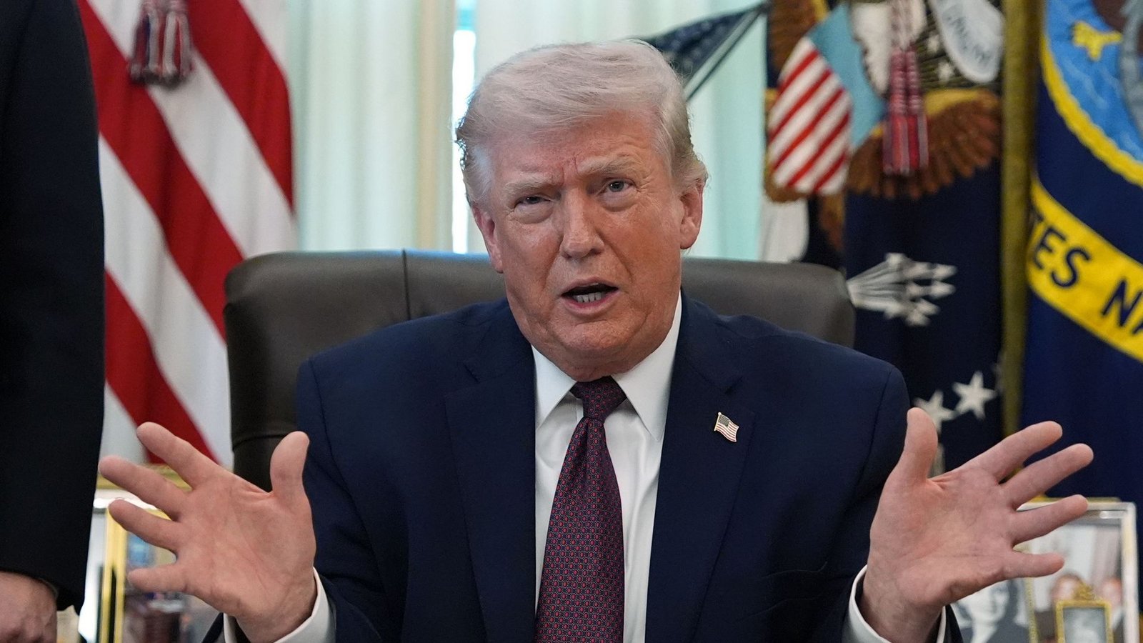 US-Präsident Donald Trump wettert gegen die Nato und verspottet sie als unfähig.Foto: Alex Brandon/dpa