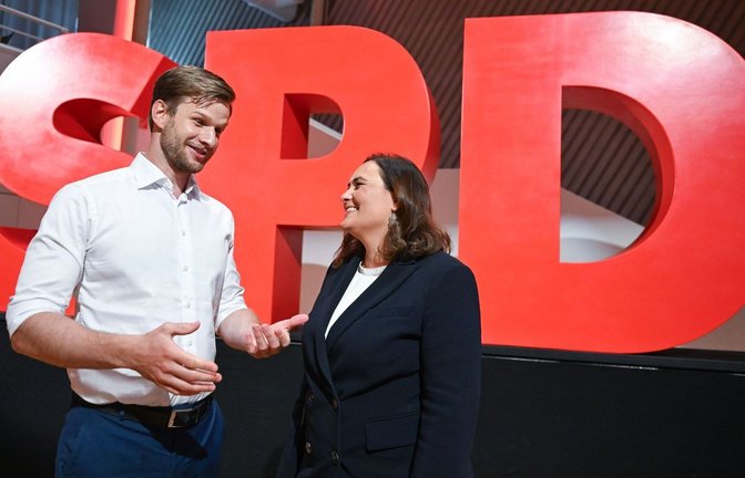 Das junge Duo aus Robin Mesarosch (links) und Isabel Cademartori will die SPD im Südwesten aus der Krise führen.<span class='image-autor'>Foto: Bernd Weißbrod/dpa</span>