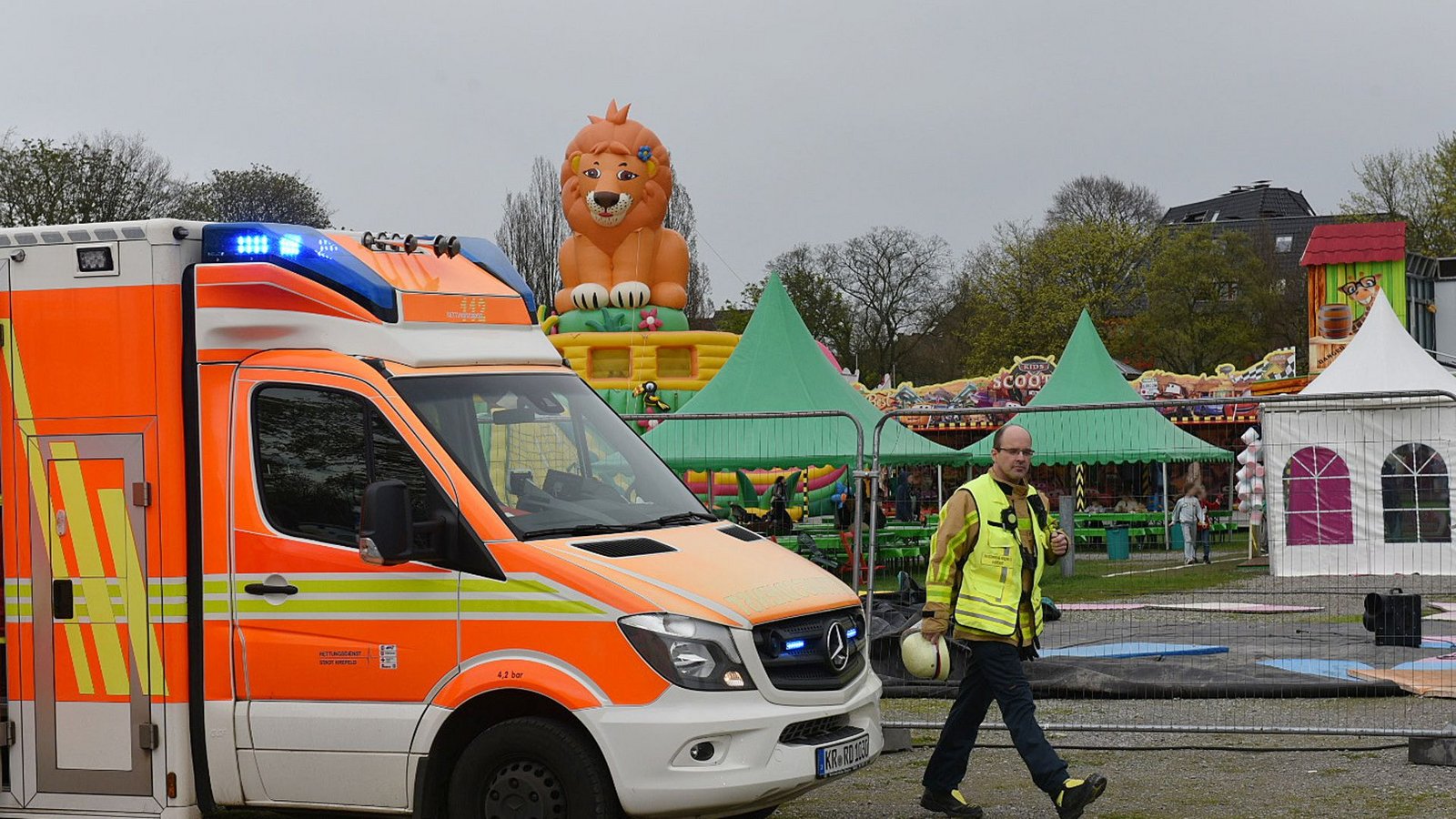 Bei dem Unfall wurden mehrere Kinder verletzt. (Archivbild)Foto: Alex Forstreuter/dpa/Alex Forstreuter Bei dem Unfall wurden mehrere Kinder verletzt. (Archivbild)Foto: Alex Forstreuter/dpa/Alex Forstreuter