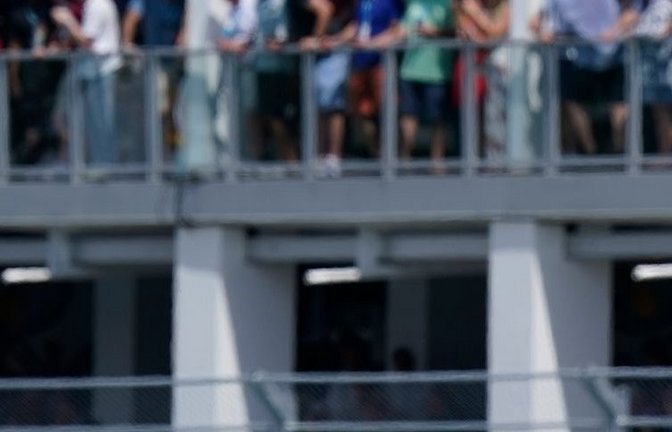 Der Niederländer Max Verstappen vom Team Red Bull gewinnt den ersten Großen Preis von Miami.<span class='image-autor'>Foto: Wilfredo Lee/AP/dpa</span>