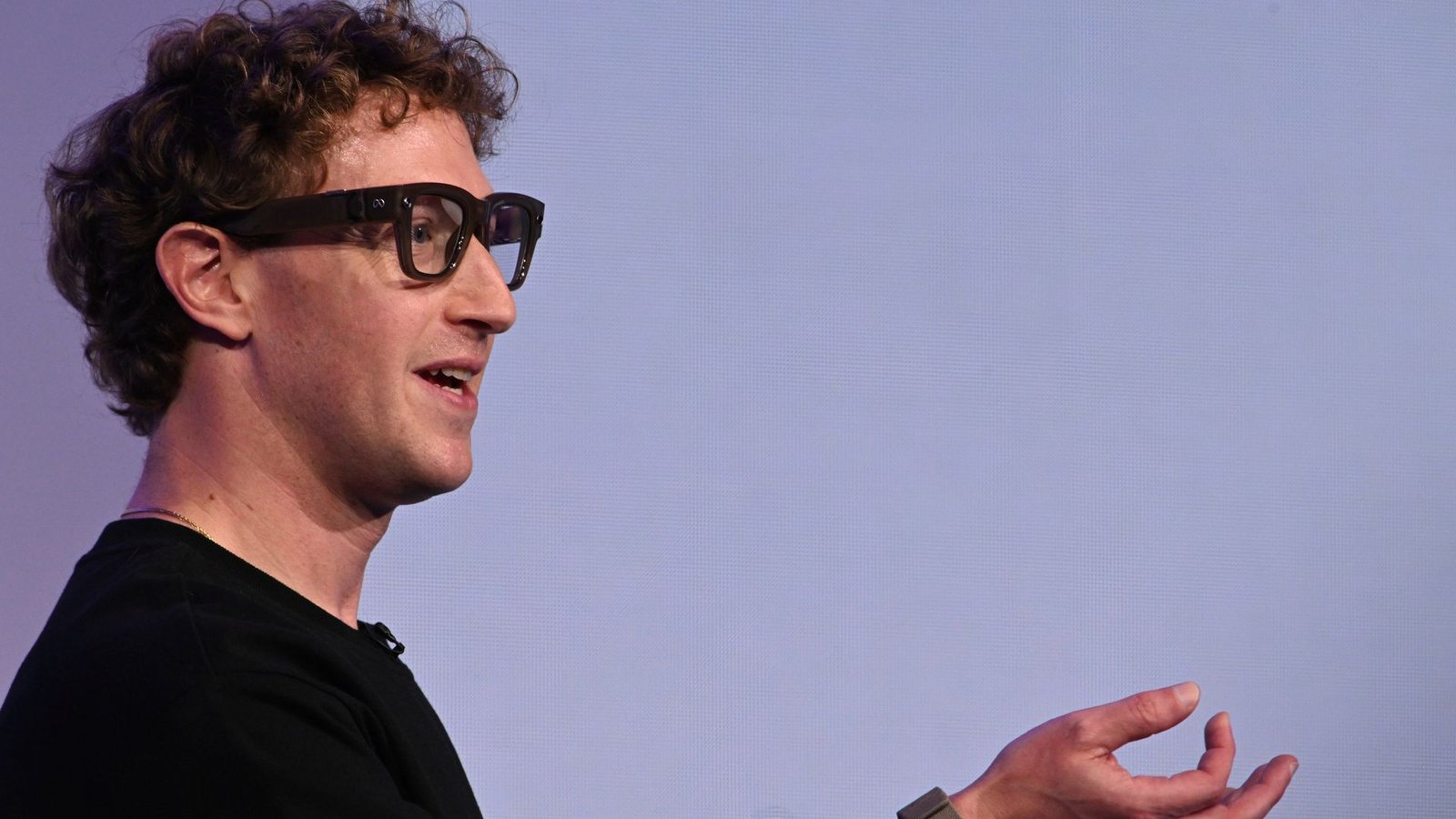 Meta möchte die virtuelle Realität nicht aufgeben. (Archivbild)Foto: Nic Coury/AP/dpa