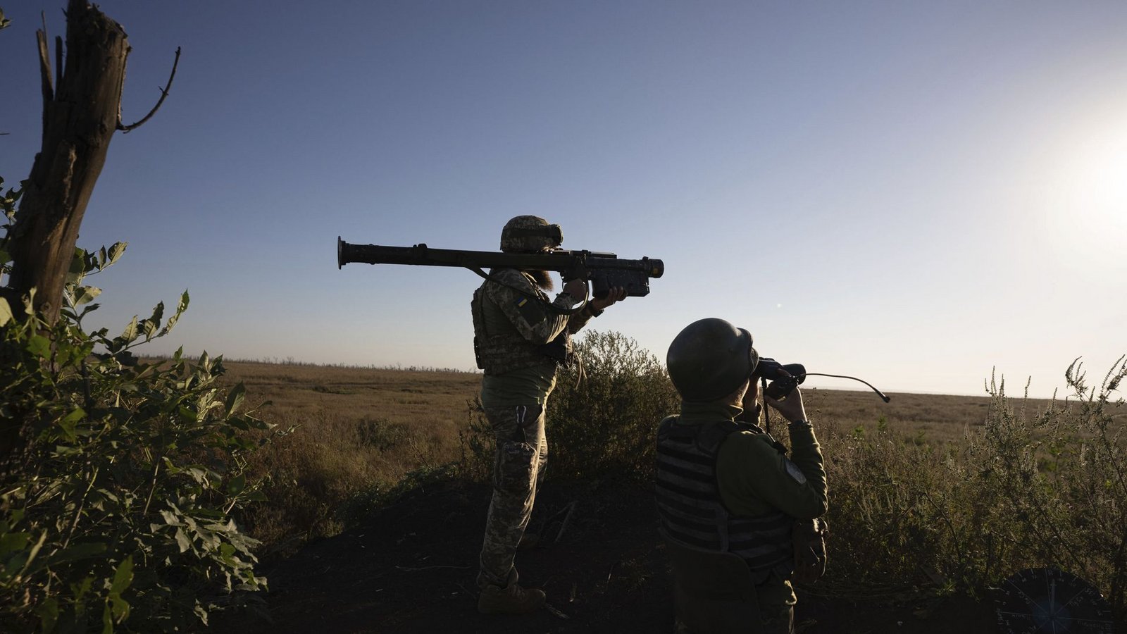 Ukrainische Soldaten nahe Bachmut. Das Land wird wohl über Jahre westliche Unterstützung brauchenFoto: dpa/AP/Alex Babenko