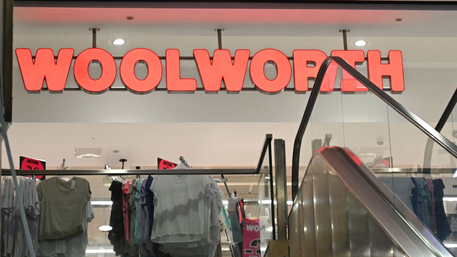 Der Non-Food-Discounter Woolworth hat in Essen im März seine 1.000 Filiale in Europa eröffnet. (Archivbild)Foto: Bernd Weißbrod/dpa