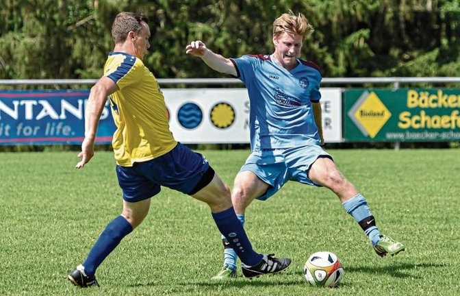 Eine intensive Trainingswoche liegt hinter dem SV Illingen (rechts Daniel Brenner), der mit Kleinglattbach und Lomersheim gleich zwei richtig dicke Brocken zu bewältigen hat. Foto: Leitner
