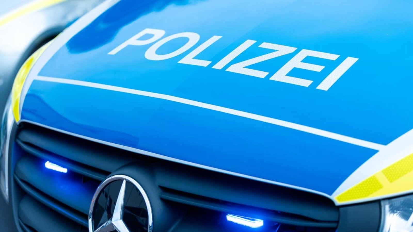 Der Polizei liegen neue Hinweise zu dem Unfall vor (Symbolbild).Laszlo Pinter/dpa