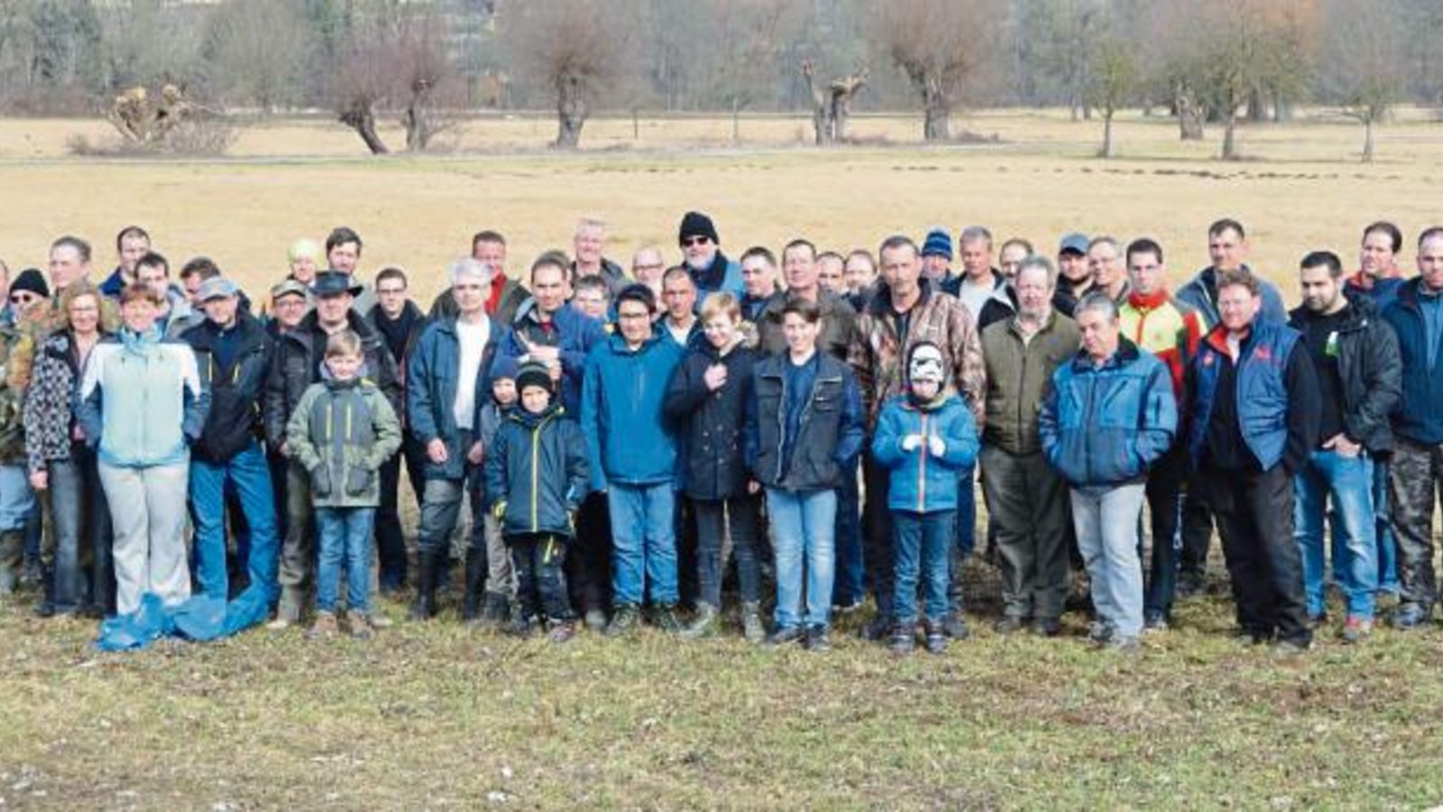 Die zahlreichen Helfer haben die Flüsse von Müll und Ästen befreit. Foto: p Die zahlreichen Helfer haben die Flüsse von Müll und Ästen befreit. Foto: p
