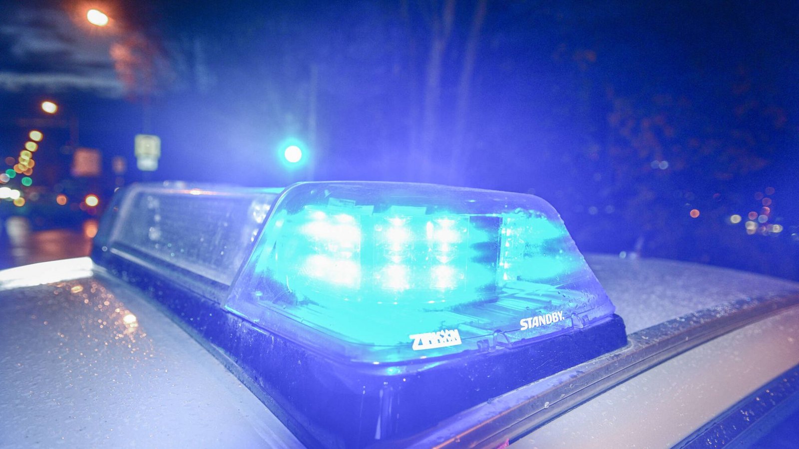 Ein junger Mann wurde gegenüber einer Frau gewalttätig. (Symbolbild)Foto: imago images/onw-images/Reporterdienst via www.imago-images.de