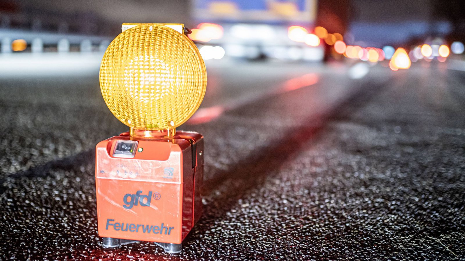 Bei einem Unfall auf der A5 kam ein 77-Jähriger ums Leben (Symbolbild).Foto: imago images/vmd-images/Simon Adomat Bei einem Unfall auf der A5 kam ein 77-Jähriger ums Leben (Symbolbild).Foto: imago images/vmd-images/Simon Adomat