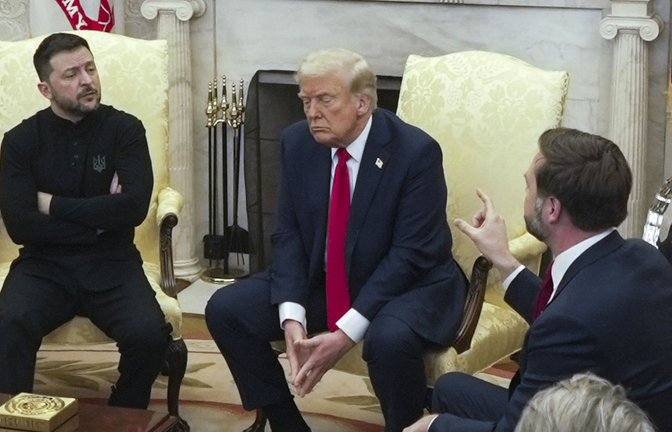 Bei den ersten Gesprächen über das Rohstoffabkommen war es im Weißen Haus zu einem Eklat gekommen.<span class='image-autor'>Foto: AP/Mystyslav Chernov</span>