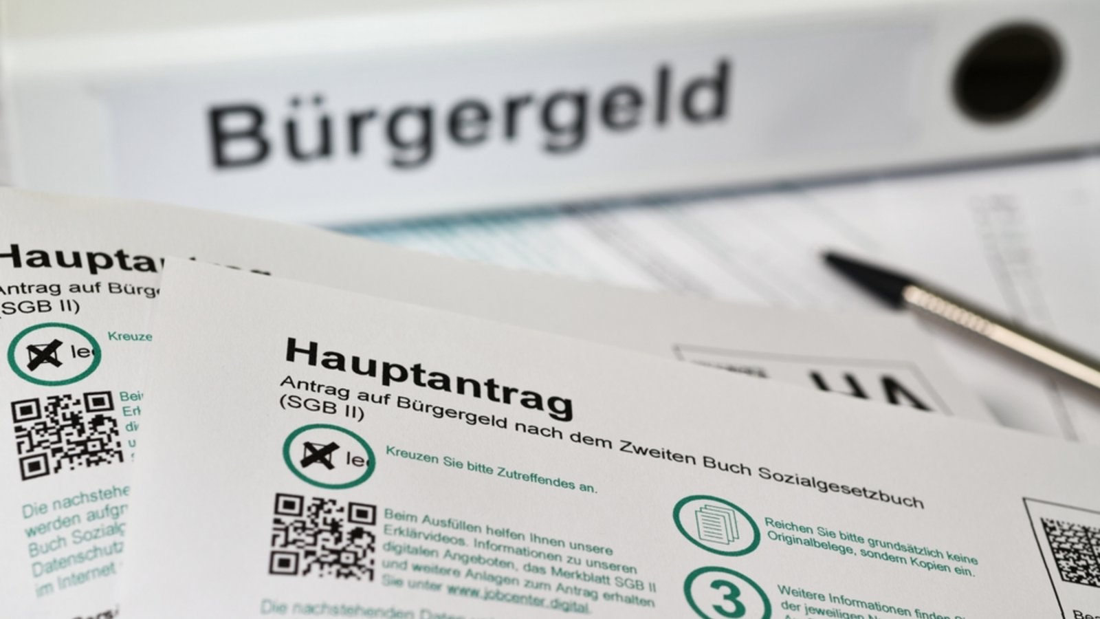 Ukrainer erhalten in Deutschland Bürgergeld.Foto: nitpicker / shutterstock.com Ukrainer erhalten in Deutschland Bürgergeld.Foto: nitpicker / shutterstock.com
