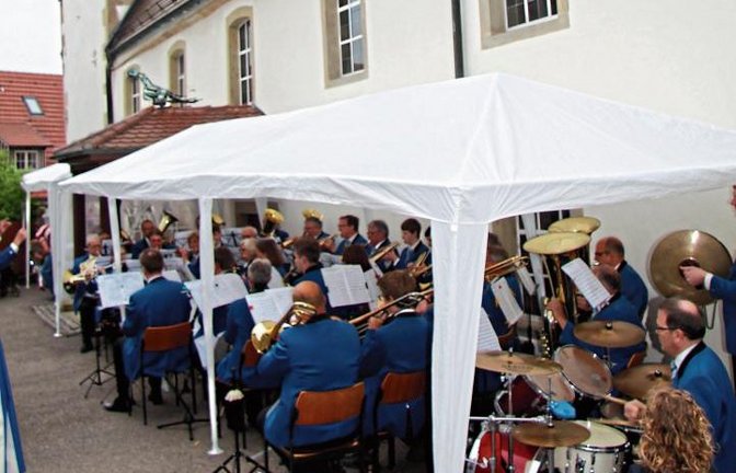 Der Musikverein sorgte neben der Brenz Band für den musikalischen Festrahmen.  Fotos: Gergen