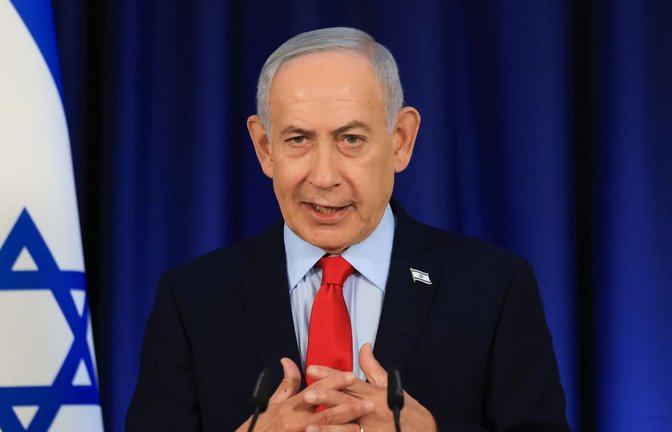 Israels Ministerpräsident Benjamin Netanjahu bei einer Pressekonferenz in Jerusalem. (Archiv)<span class='image-autor'>Ronen Zvulun/dpa</span>